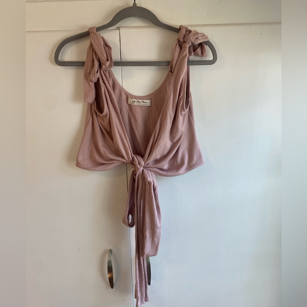 Size Small ‘We the Free’ crop top